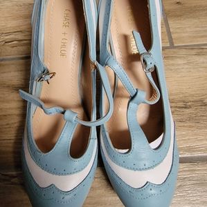 Women high heels, chase and chloe, white and light blue.